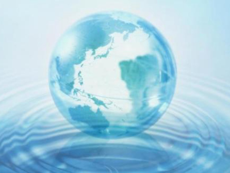 據統計地球全部水資源都集到一起也只有生成一個直徑1384公里的水泡